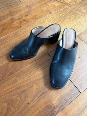 Madewell Black Leather Mules Sz 6